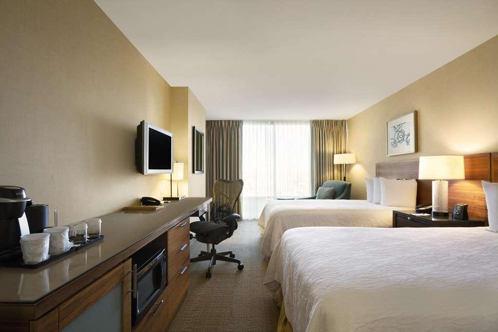 Hilton Garden Inn Baltimore Inner Harbor Номер фото